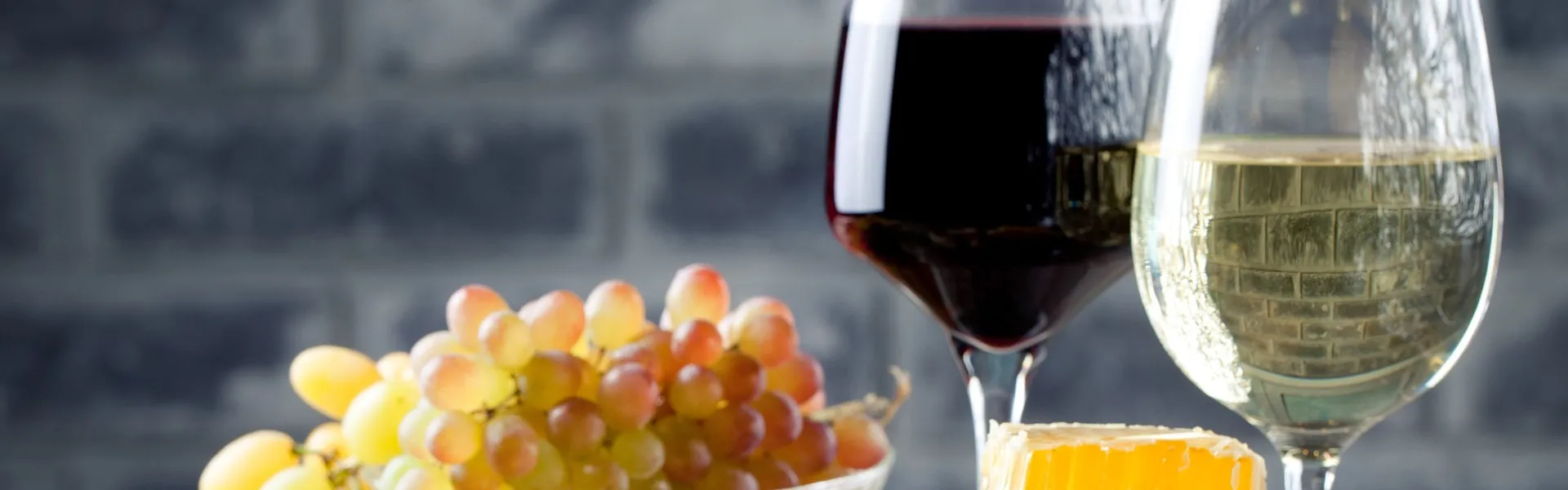 佐賀のワインバーでリラックス